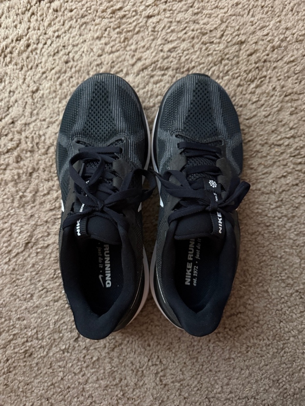 Nike Structure 25 Running Shoes